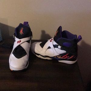 Jordans size 5 with box